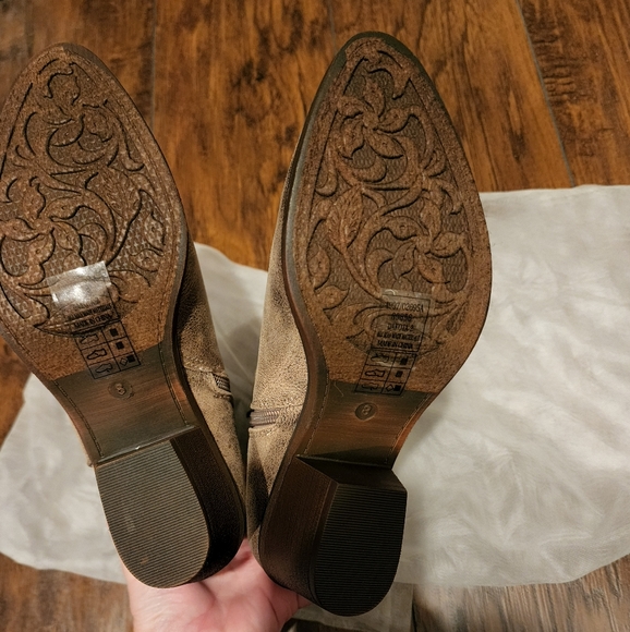 Pierre Dumas Booties 👢 - Picture 2 of 3